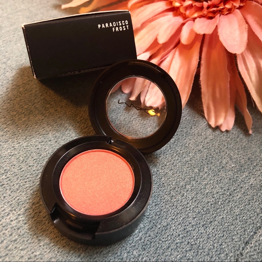 🌼 MAC Single Eyeshadow in Paradisco (Frost)